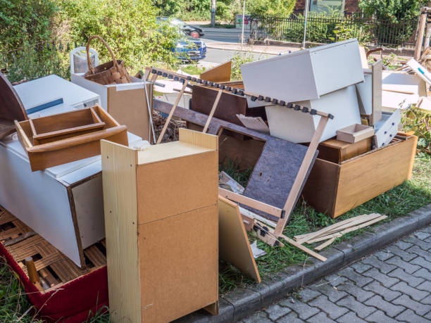 Best Commercial Junk Removal  in Meyers, CA